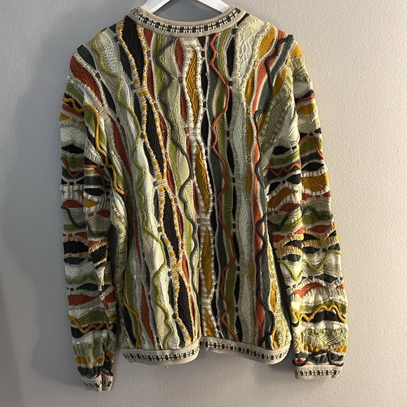COOGI Multicolor 3D Knit Sweater Size Medium - Picture 2 of 7